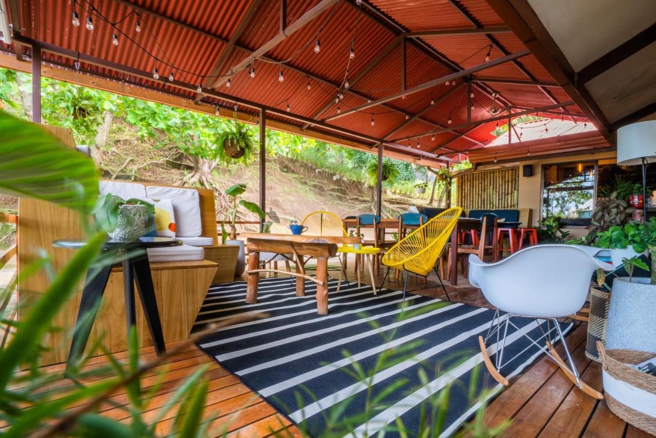 Surf Synergy All-Inclusive Surf Retreat Jacó Esterno foto